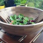 15" segmented salad bowl
